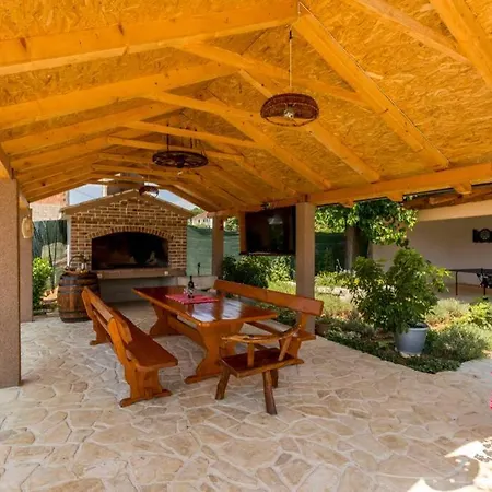 Kata Villa